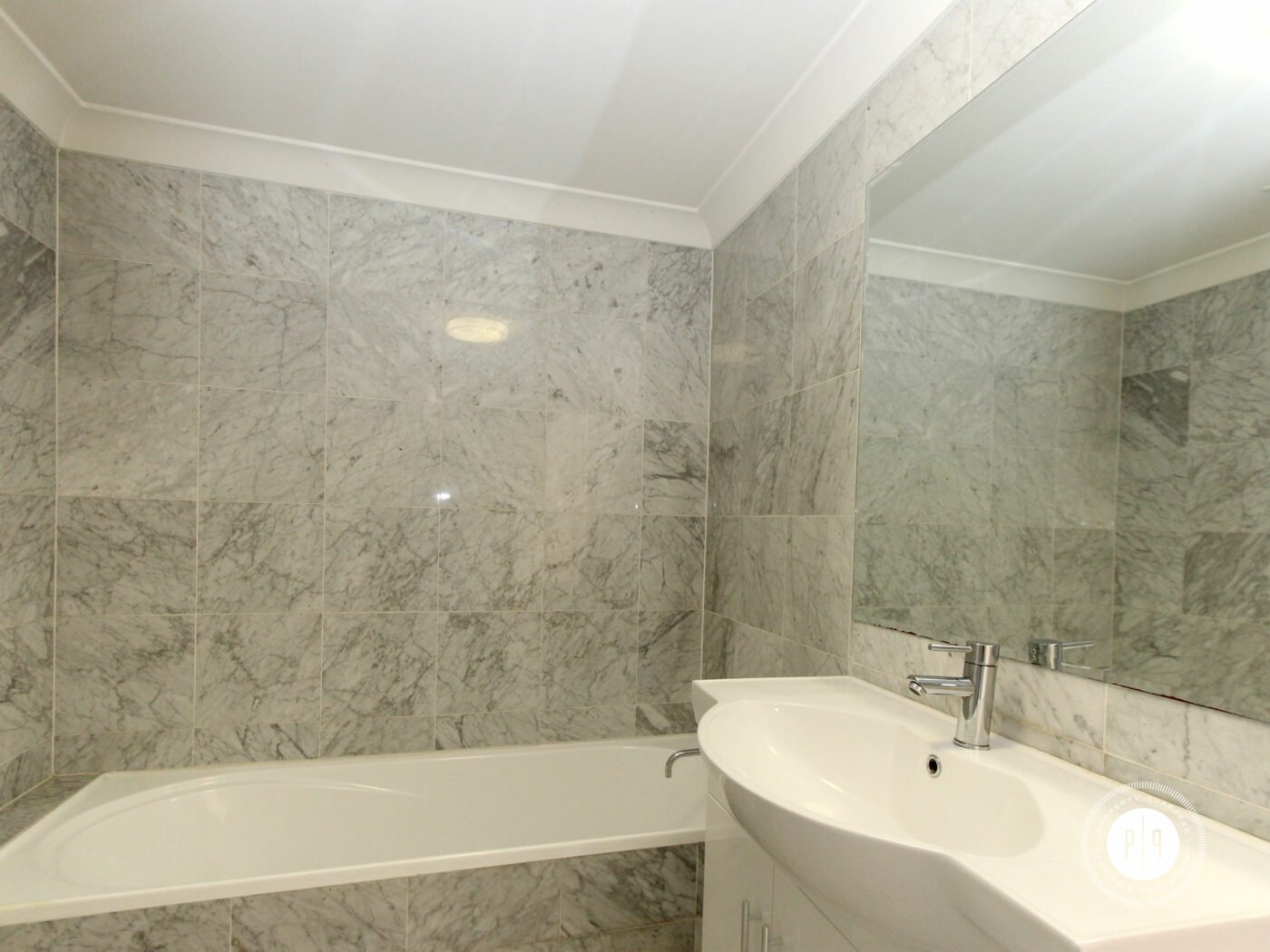 26-108-boyce-road-maroubra-bathroom