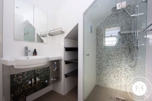 50-amy-erskineville-bathroom