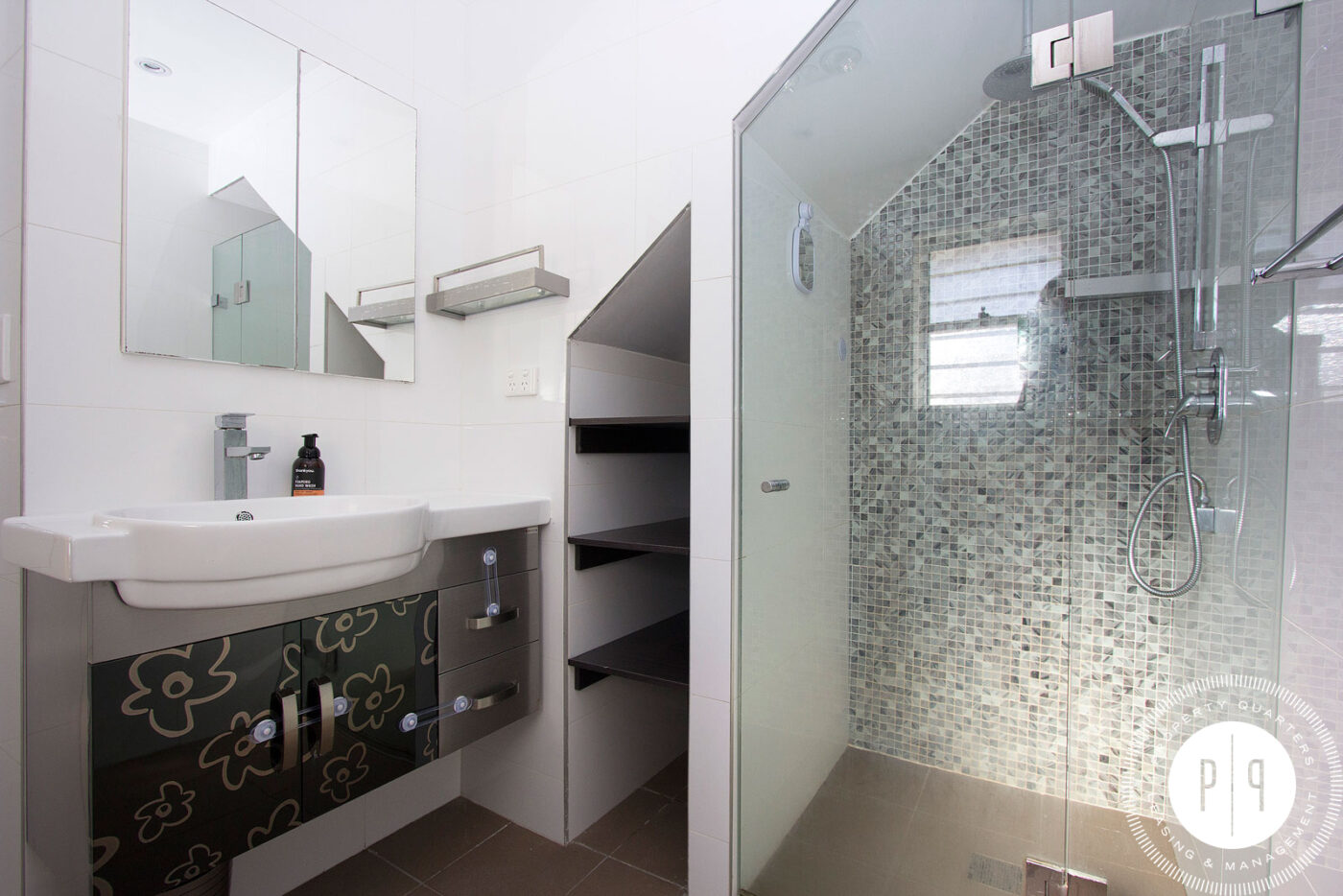 50-amy-erskineville-bathroom