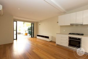 50-amy-erskineville-living-area