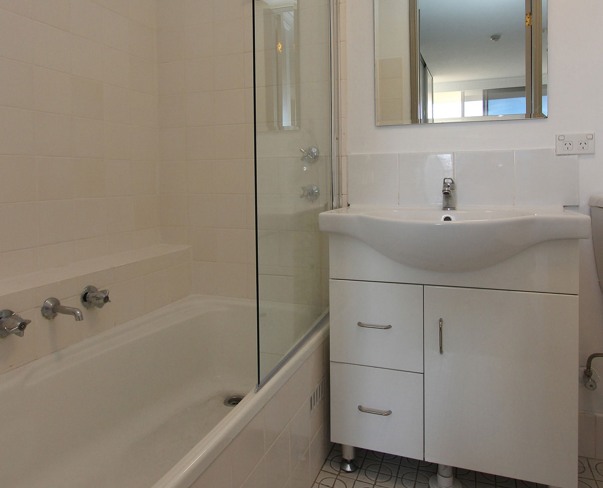 Artarmon 4 Francis Road Bathroom