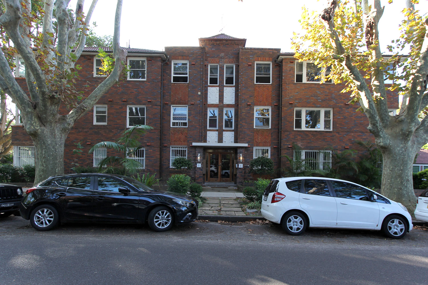 Exterior-web