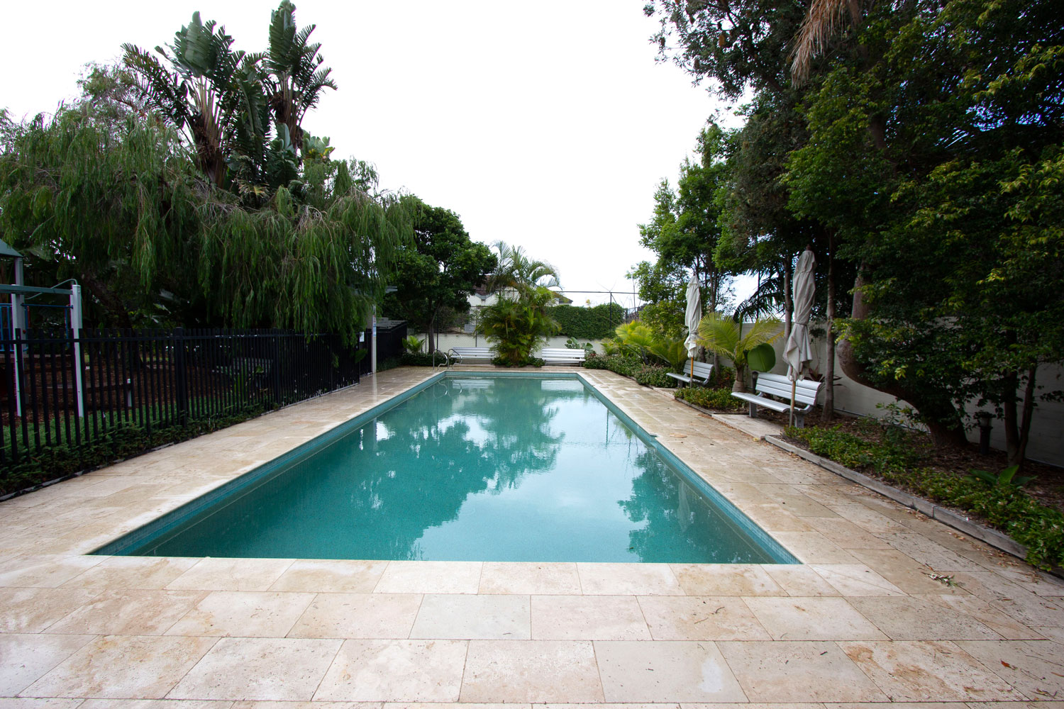Pool-web