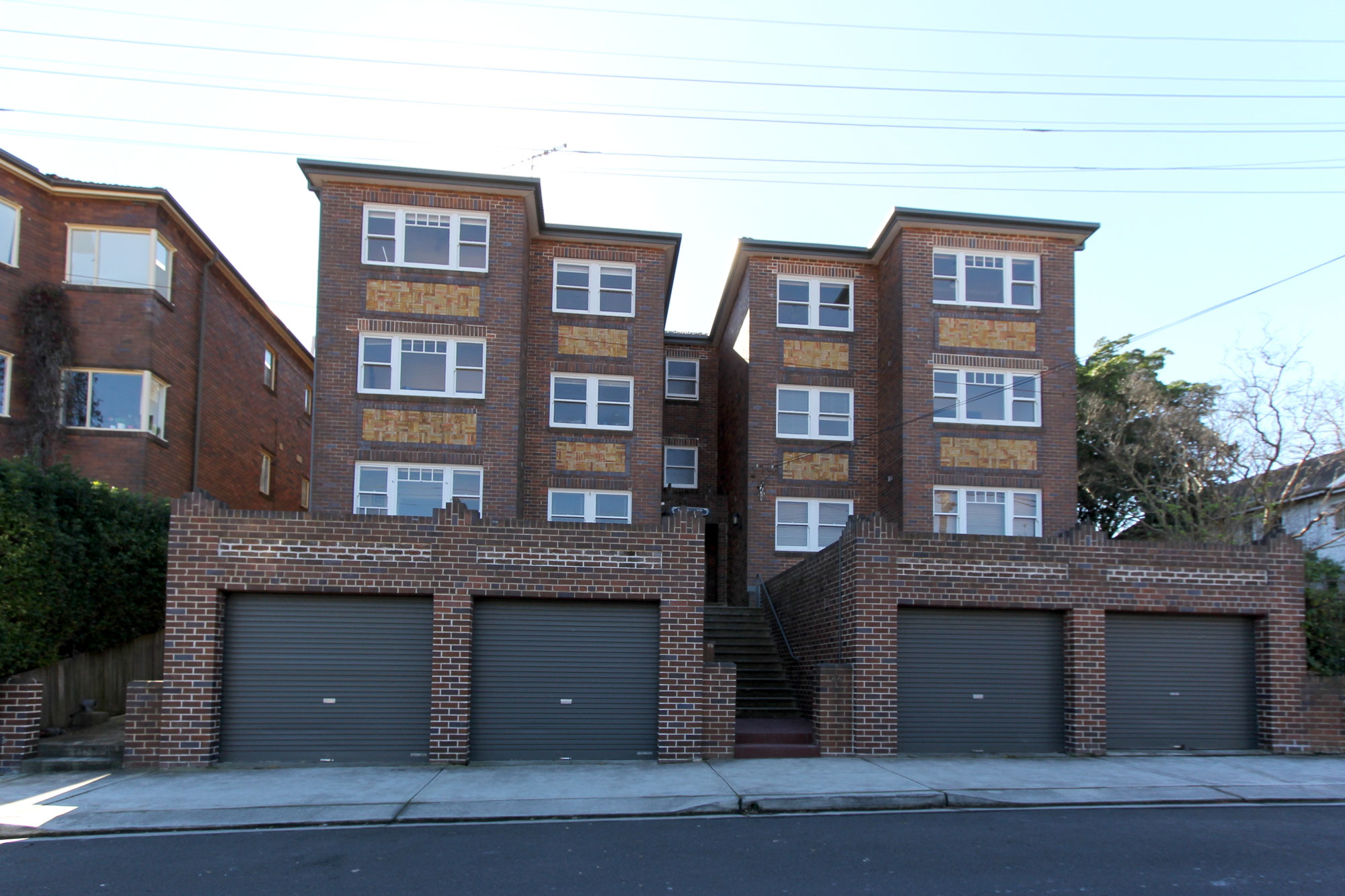 Exterior-web
