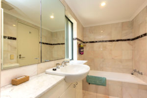 Main-Bathroom-web
