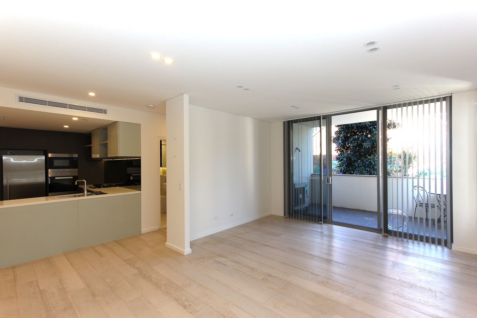 72 Alice St Newtown Living-area-web