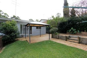 15-Mileham-Ave,-Baulkaham-Hills---Courtyard