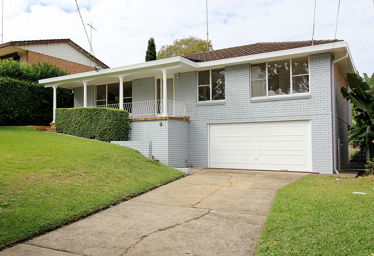 15-Mileham-Ave,-Baulkaham-Hills---Exterior