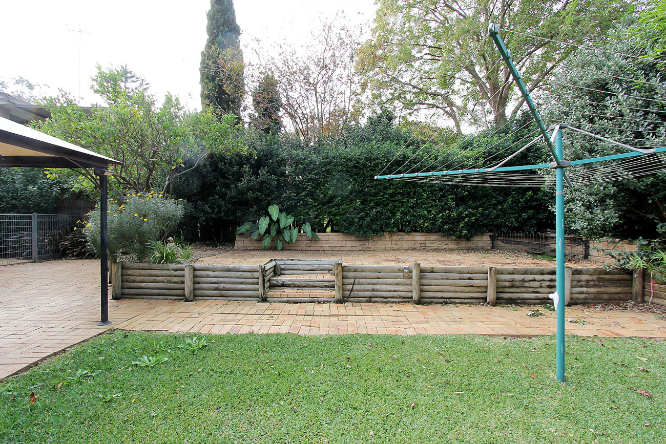 15-Mileham-Ave,-Baulkaham-Hills---Garden