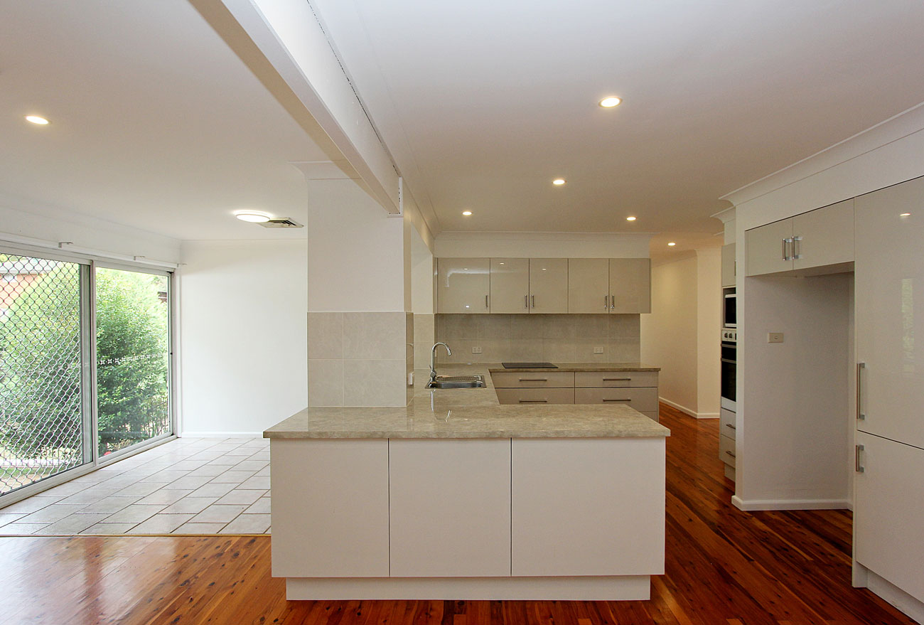 15-Mileham-Ave,-Baulkaham-Hills---Kitchen