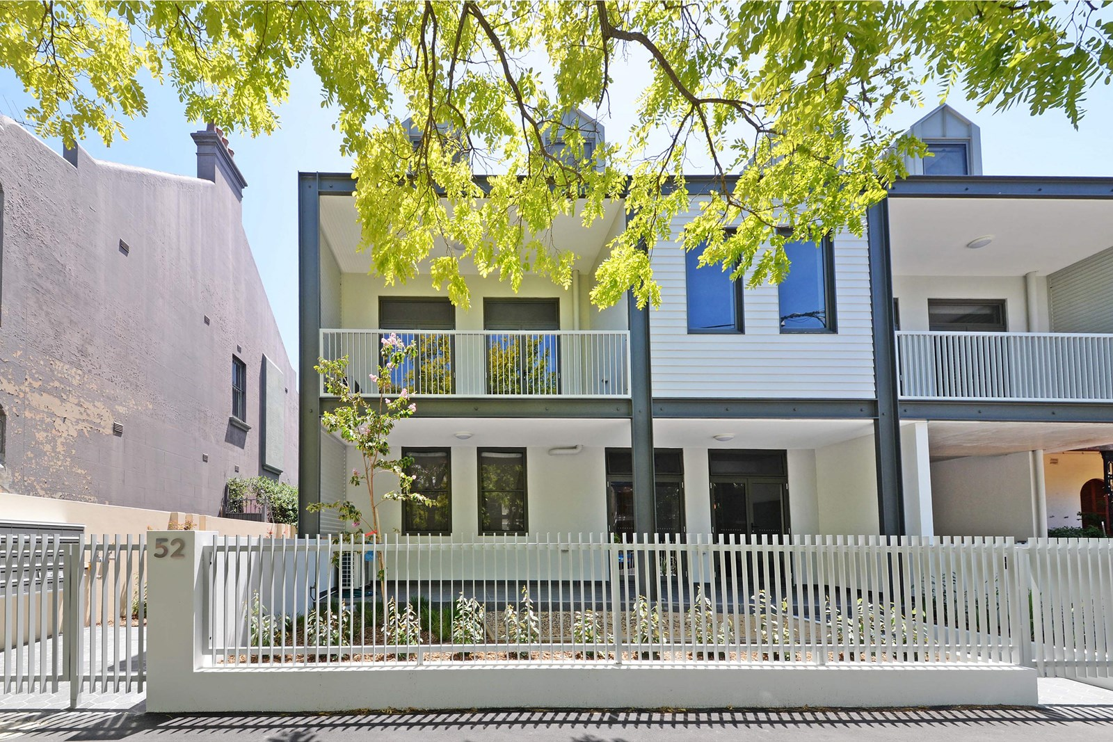 Exterior 3