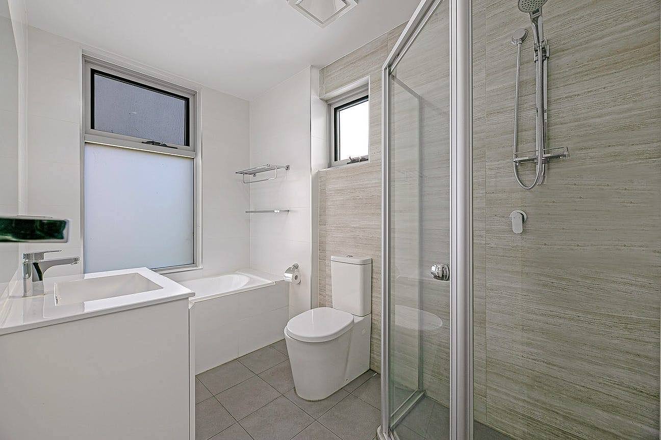Bathroom (2)