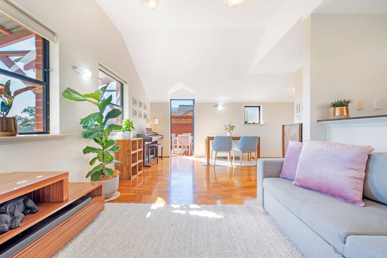 Living area 2