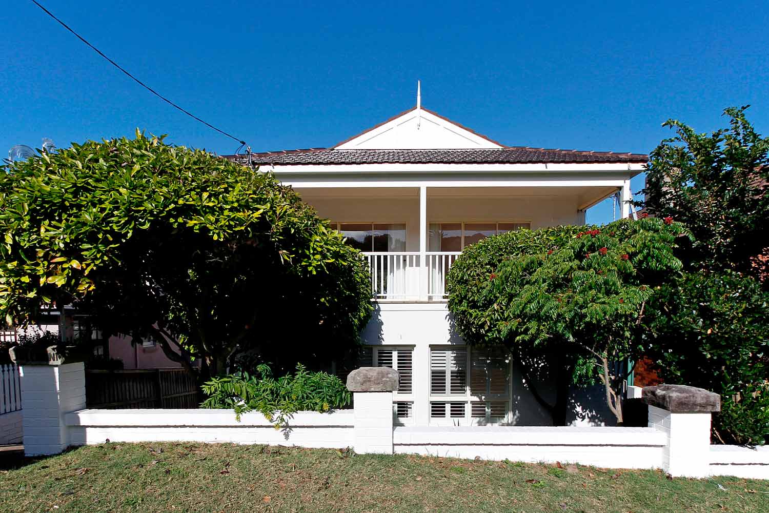 Exterior-web